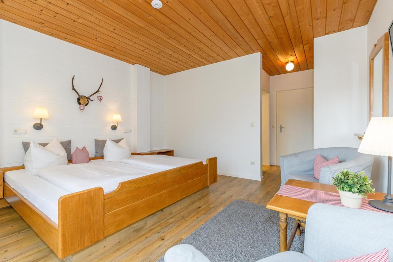Gaestehaus Menkenbauer Ruhpolding Esterno foto