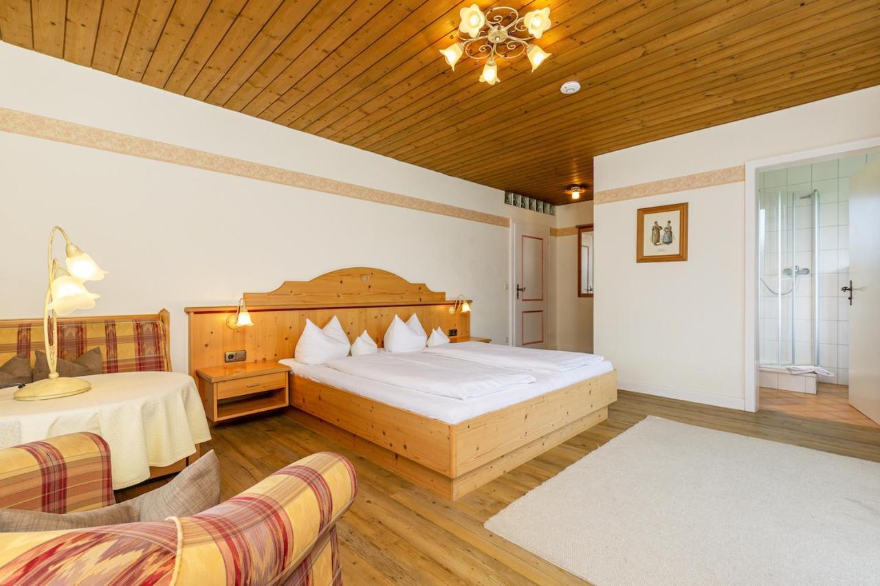 Gaestehaus Menkenbauer Ruhpolding Esterno foto