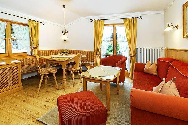 Gaestehaus Menkenbauer Ruhpolding Esterno foto
